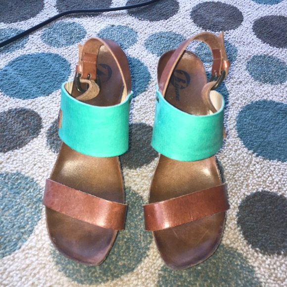 Leather wooden wedges - Picture 5 of 5